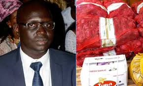 Appui Tabaski : 500 kits alimentaires distribués par les femmes leaders de Baba  Ndiaye