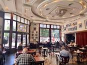 Resultado de imagen para bares cafés que frecuentaba "Carlos Gardel" en "Buenos Aires"