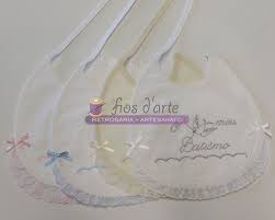 Agora você pode baixar suas matrizes para sua máquina de bordados de forma muito fácil, grátis e com vários tamanhos. Babetes Fraldas E Toalhas Retrosaria Fios D Arte