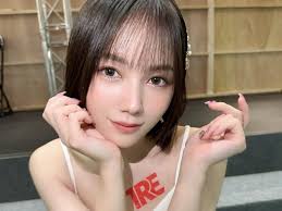 超哥合體「暗黑女神」楓富愛眼神太誠實！大讚「這一部位」很漂亮網刷一排：超派！【老司J開車】 - JUKSY 街星