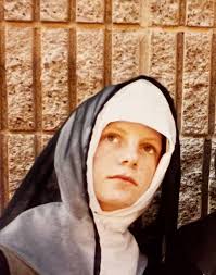 Please join us in welcoming Liz Babb '82 back to the Circle as our new  Director of Alumnae Engagement! Alums, Liz is excited to hear from you and  reconnect. Please reach out