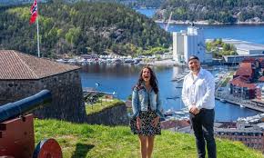 Allsang på grensen fredriksten festning, halden, norvège. Det Blir Helnorsk Allsang Pa Grensen I Sommer Ranaposten No