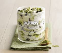 21 Awesome Mcdonald S Dishes That You Can T Get In America America Food Mcflurry Food