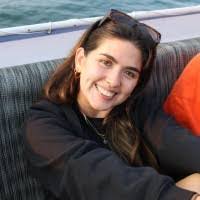 Damaris Felix's Instagram, Twitter & Facebook