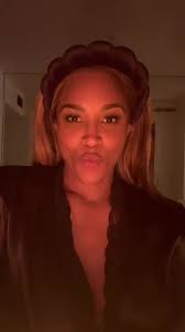 MIT Chemical Engineer and OAM CEO Jamira JC Johnson explains how our viral  eye cream erases dark circles 🤯