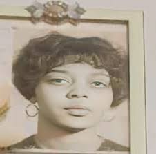 Hello everyone, I hope you're all doing well. Does anyone know or have  heard of a woman named Betty Jean Lockett? She is from St. Louis, Missouri.  From what I've been told,