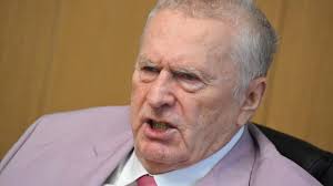 Một chính trị gia nổi tiếng ở Nga đã tiêm 7 mũi vắc xin Covid-19