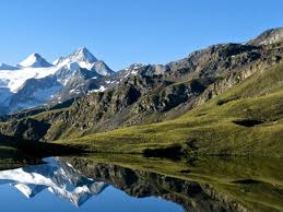 Chercher entre un geant de pierre, une tomate couronne et un arbre dans un cercle sur fortnite ! Baignade Sauvage Nos 10 Coins Secrets En Suisse Romande Dossier