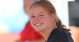 Weibliche Jugend am Freitag: Olivia Fromm "hämmert" deutsche  U18-Bestleistung