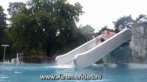 Im freizeitbad bahia bocholt gibt es whirlpools, luftsprudelliegen, nackensprudler, eine breitwasserrutsche, eine. Buiten Glijbaan Onride Bahia Bocholt Germany Youtube