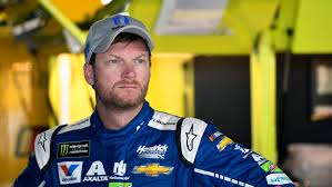 The racing world and many fellow nascar drivers were left in shock after the passing of one of their own during what can only be described as a devastating and tragic accident. Everyone Is Safe After Nascar Legend Dale Earnhardt Jr Crashes Plane In Tennessee
