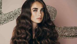 Il castano scuro sarà la nuance più cool per l'autunno. Colori Di Capelli 2020 E Tempo Di Cioccolato E Caramello