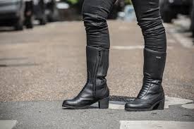 Intuitivement, les moins grandes choisiront des chaussures à talon pour gagner. Test Bottes Moto Vanucci Lady Vtb 18 Le Touring A Talons