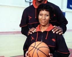 Michael Jordan And Deloris Jordan Photos Photos Disney Abc Television Group Archive Michael Jordan Basketball Michael Jordan Michael Jordan Pictures