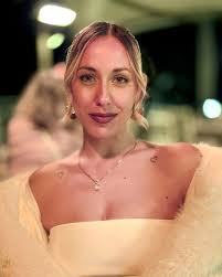 Loream Albertazzi (@lorealbertazzi) • Instagram photos and videos