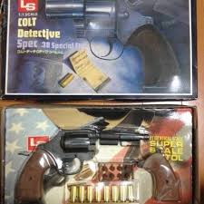 Still, the cars' specifications don't line up, which isn't surprising given the 30 years of space in between. Ls Vintage Plastic Model 1 1 Colt Detective Special çŽ©å…· éŠæˆ²é¡ž å…¶ä»– Carousell