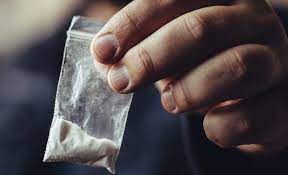 A Cosenza la droga scorre a fiumi: genitori costretti a pagare i debiti dei  figli
