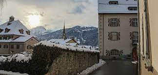 #1 malans malans, landquart, grisons, schweiz malans, landquart, graubünden/grigioni/grischun the shortest route between malans and lanzhou is according to the route planner. 01 Malans
