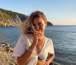 Can Aysecik Dizisinin Cocuk Oyuncusu Ecem Kanun Evlendi