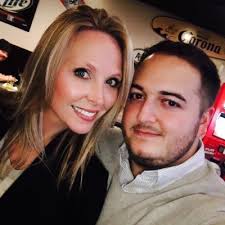 Lindsay Pedersen (@lynzloowhoo)