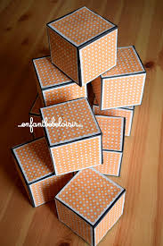 Fabriquer 9 Cubes De Mille Perles Montessori Pour Moins De 5 Enfant Bebe Loisir Montessori Materiel Educatif Montessori Cubes