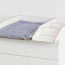 Mit Dem Wickelaufsatz Vaxla Fk Machst Du Aus Deiner Malm Kommode Von Ikea Im Handumdrehen Eine Vollwertige Und Preiswerte Wickelkommod Ikea Malm Baby Room Malm