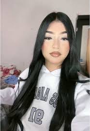 Barbara Marrujo's Instagram, Twitter & Facebook