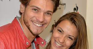 Ce site a pour but de vous. Rayane Bensetti Et Denitsa Ikonomova Leurs Belles Retrouvailles A Un Mariage Purepeople