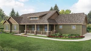 Nov 18, 2020 · the outer walls of the house should be at least 5.5 inches (14 cm) thick, but they can be thicker depending on your design and insulation plans for the house. Fourplans Layouts That Minimize Hallways Builder Magazine