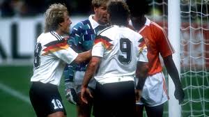 Ronald koeman was a player not only known for his amazing playing abilities, but also as a guy who loved to create controversy. Abgeflachte Rivalitat Zdfmediathek