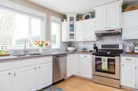 14 Times White Kitchen Cabinets Transformed A Space Kitchen Cabinet Design Simple Kitchen Remodel White Kitchen Design