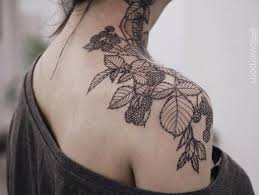Portraits, floral designs, tribal, mandala, crosses, butterflies, animals, zodiac symbols, quotes and lettering are very popular choices for shoulder blade tattoos. Feminine Shoulder Cap Tattoos Inked Magazine Shoulder Tattoo Shoulder Cap Tattoo Tattoos