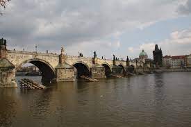 Nejvíce luxusní hotely v praze 1 nabízejí ubytování s výhledem na panorama pražského hradu. Datei Karluv Most Pohled Z Kampy Praha Jpg Wikipedia