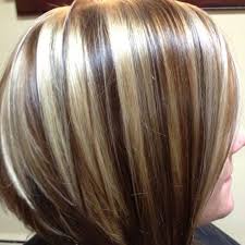 Braune Haare Mit Chunky Blonde Strahnen Braun Blonde Haare Blonde Haare Blonde Strahnen