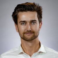 80+ perfiles de «Charles Burris»