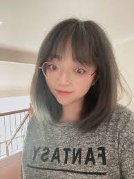 Yanyan Chen updated her cover photo.