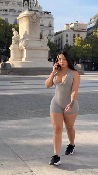 Jennifer Alfonso nude photo 3