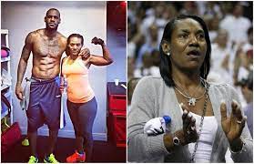 She had lebron when she was 16. Lebron James Mom Gloria James Lebron James Family Lebron James Lebron