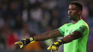 After their caf confederation cup elimination last weekend, the buccaneers are back to focus on domestic business where a lot is at stake Mbatha Reported Orlando Pirates Target In Talks Over New Amazulu Fc Deal Sportson