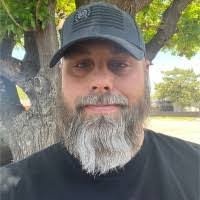 Chris Dillinger's Instagram, Twitter & Facebook