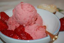 Recette De Glace A La Fraise Maison La Recette Facile Recette Glace A La Fraise Recette Glace Sorbet A La Fraise