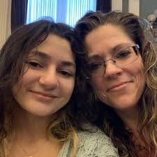 Brandi Boyer's Instagram, Twitter & Facebook