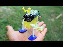 How To Make A Walking Robot At Home Easy To Make Youtube Robots For Kids Diy Robot Make Your Own Robot
