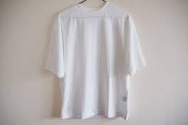 ユニクロの エアリズムコットンオーバーサイズtシャツ で 汗のベタつきを解決 roomie ルーミー オーバーサイズ tシャツ オーバー