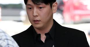 I am living for this request! B A P S Himchan Admits To Touching And Kissing Woman Denies Charges Of Molestation Koreaboo