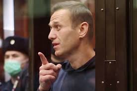 Симоновский районный суд москвы 2 февраля удовлетворил ходатайство фсин, требовавшей заменить алексею навальному условное наказание по делу «ив роше» на реальное. Ukzd6kex1kj7pm