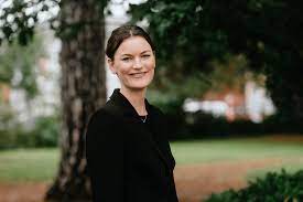 Sarah Hayes | Solicitor | Employment Team | Paris Smith
