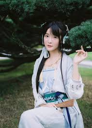 (of a child, girl, woman, pet, etc.) to act in a loveable, coy, childish or coquettish manner to someone who loves or dotes on them, in order to fulfil their wish or display their affection. å¾å¬Œ Home Facebook