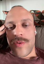 Já 100% alienado me atualizando do caso Brett Fairley