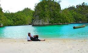 Kondisi teluk ini masih alami, belum banyak tersentuh tangan manusia. Gambar Teluk Laikang Pantai Peranginan Teluk Batik Laman Web Rasmi Majlis Teluk Ini Ramai Dibicarakan Para Pecinta Alam Dan Sempat Menjadi Hot Thread Di Kaskus Hijab Review